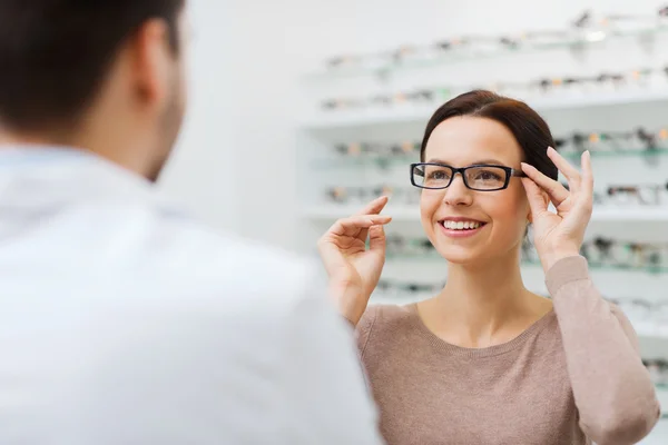 Why Visiting an Optician in Guelph is Essential for Eye Health